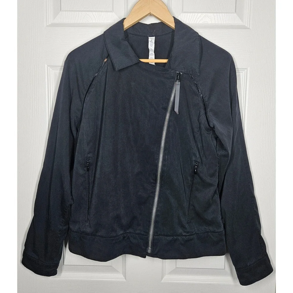 Lululemon Soft Summer Jacket Black Tencel Lyocell Moto Full Zip Size 8 Vented